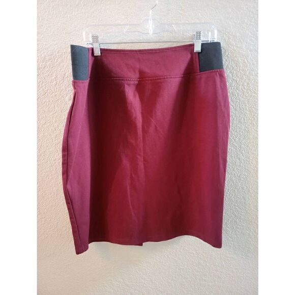 Soho Apparel Ltd Women's Red Elastic Waist Pencil Skirt Size Extra Large - Picture 1 of 3